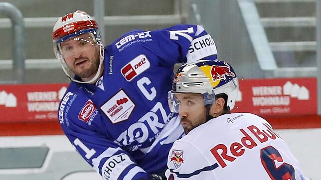 Fraglich: Schwenningens Kapitän Travis Turnbull (links) verletzte sich am Freitag im Training und fällt für das Spiel am Montag gegen ...