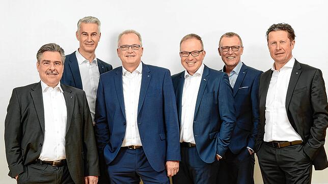Das Vorstandskollegium der neuen Volksbank, die durch eine weitere Fusion 2020 aus der Taufe gehoben wurde: Von links Ralf Schmitt, ...