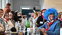 Gute Laune und eine ausgelassene Stimmung herrschte bei den Narrizella-Frauen bei ihrem Frühschoppen im Vereinsheim.