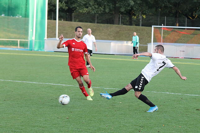 Bild 16: FSV Rheinfelden holt beim 2:2 gegen den FC Bad Krozingen den ersten Punkt in dieser Saison &ndash; und wir haben die Bilder!