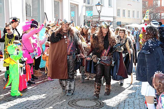 Bild 7: Konstanzer Fasnachtsumzug 2025: Die besten Bilder aus der Altstadt