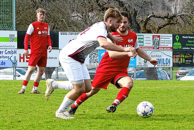 Bild 8: SV Deggenhausertal gewinnt Kellerderby gegen SG BAT mit 1:0. Wir waren mit der Kamera dabei!