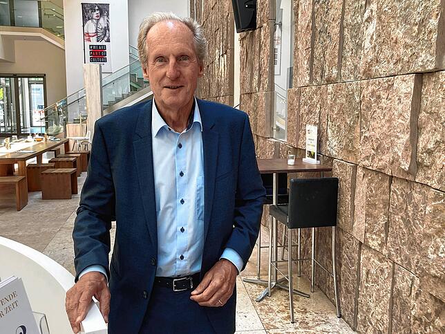 Wolfgang Schuster, Alt-Oberbürgermeister der Landeshauptstadt Stuttgart, hat den Zeppelin-Freundeskreis für Ecoflying gegründet.