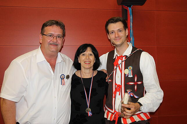 Zusammenarbeit: Oberschützenmeister Christoph (Jessi) Wassmer (Schützen), Margret Teufel (Alt Waldshut) und Zunftmeister Werner Späth ...