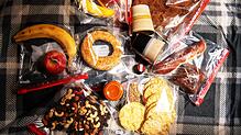 Mitgebrachte Maiswaffeln, Nüsse und Obst sind eine leckere Alternative zum Festival-Junk-Food.