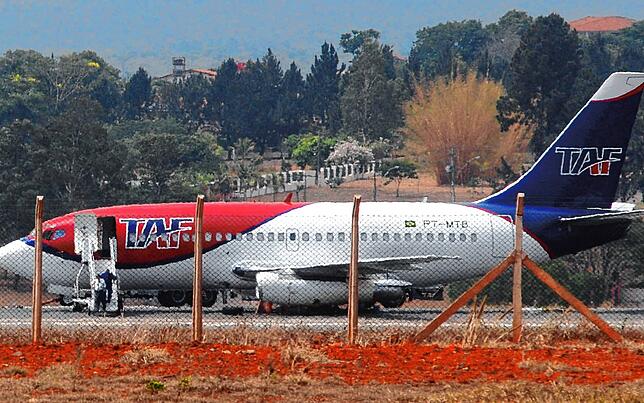 Die „Landshut“, fotografiert von einem Planespotter auf dem Flughafen von Fortaleza in Brasilien 2007. Sie ist noch in den Farben der ...