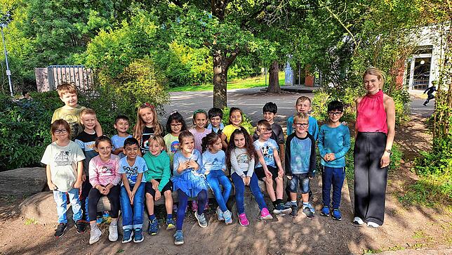 22 Kinder besuchen die Klasse 1c der Hans-Thoma-Schule in Warmbach. Klassenlehrerin ist Teresa Horn.