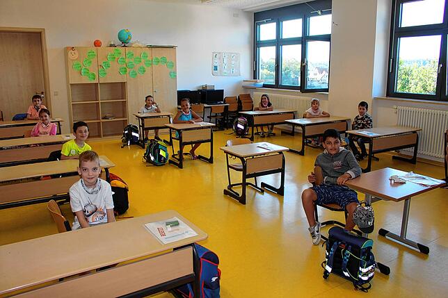 Bald dürfen alle Schüler wieder ins Klassenzimmer: Auch für die Mädchen und Jungen in der Grundschule am Härle beginnt in dieser Woche ...