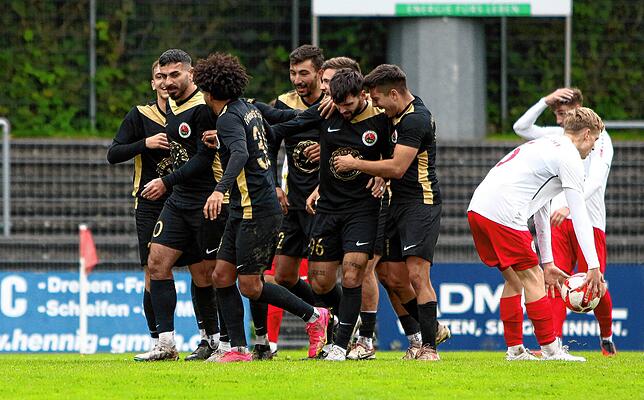Bild 13: Türk. SV Singen gewinnt Bezirksduell beim SC Pfullendorf. Die besten Bilder vom 3:1-Erfolg.