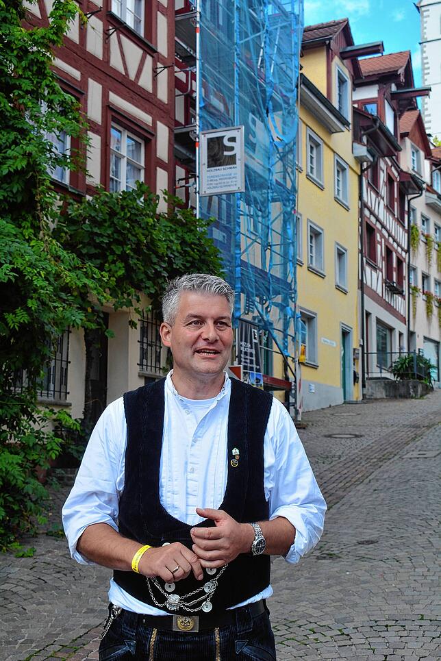 Das barocke Fachwerkhaus in der Winzergasse 20, durch das Sebastian Schmäh führte, ist noch eingerüstet.