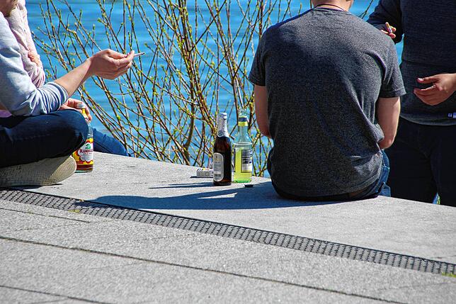 Bier im Verborgenen: Hier und da war der Durst größer als das Rechtsbewusstsein.