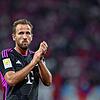 In dem erneuten Aufeinandertreffen mit RB Leipzig nach der Supercup-Niederlage konnte der FC Bayern München um Stürmer Harry Kane (im ...