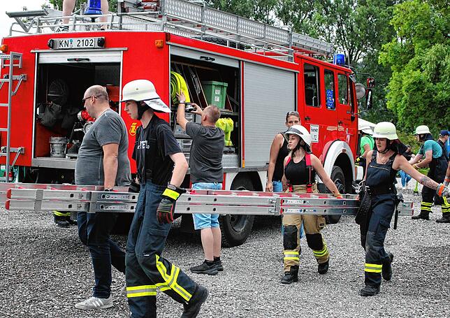 Bild 13: Auftakt des Feuerwehrfests mit 68. Kreisfeuerwehrtag