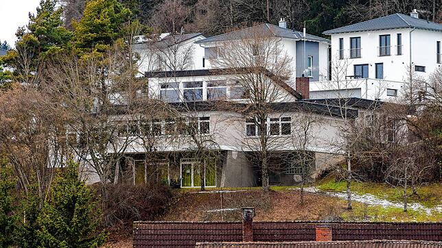 Unter anderem die Grundschule Weilersbach könnte von einer Schließung betroffen sein. Doch die Entscheidung darüber ist noch nicht ...