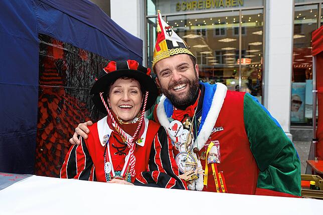 Bild 22: Narrenmarkt 2025: Alle Bilder von den Besuchern auf der Marktstätte