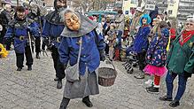 Bild : Der Montagsumzug in Bad Dürrheim setzt den gutgelaunten Punkt unter die diesjährige Fasnet &ndash; Teil 2