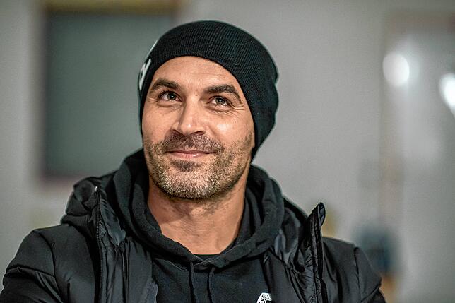 Zuversichtlich: Der Trainer des FC 08 Bad Säckingen blickt trotz des derzeit letzten Tabellenplatzes mit einer fast komplett neuen ...
