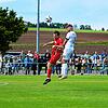 Der SV Aasen (Luis Stolz, links) setzte sich gegen die SG Marbach/Rietheim (Luis Richter) mit 2:0 durch.