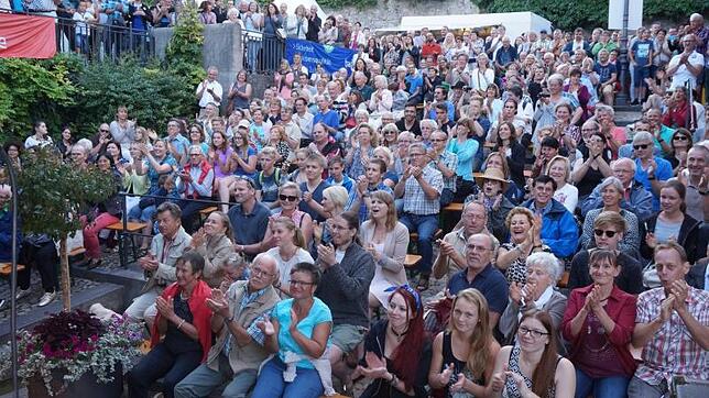Kurt Reckermann gilt als Vater des Tiengener Jazzfestes: Tausende besuchen alljährlich die Veranstaltung in Tiengens Altstadt. Bilder: ...