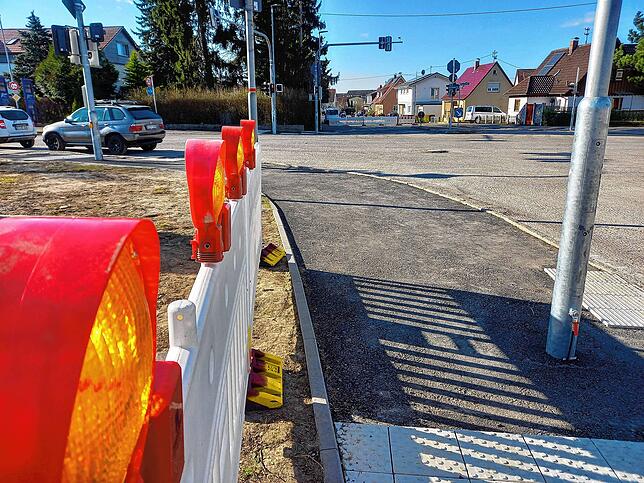 Komplett gesperrt ist der Kreuzungsbereich Ensisheimer Straße/Gutenbergstraße und Bernhardstraße. In diesen Straßen soll nicht nur eine ...