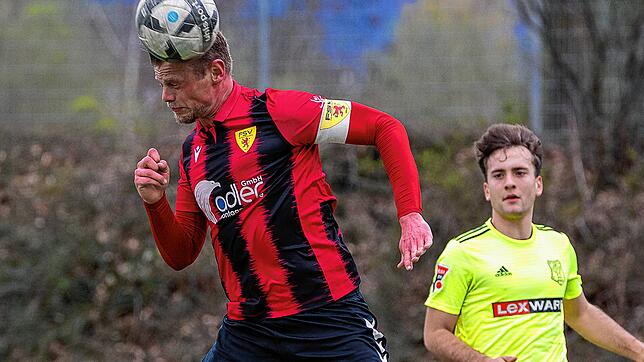 Kopfsache: Der FSV Rheinfelden legte der U23 des Freiburger FC ein Dutzend Tore ins Netz. Auch Jeremy Stangl erzielte bei dem Kantersieg ...