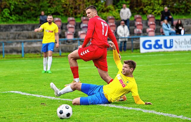 Bild 21: Unsere Bildergalerie vom Verbandsliga-Derby zwischen dem SC Konstanz-Wollmatingen und dem FC Singen