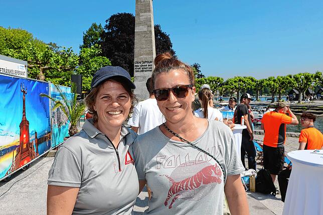Bild 14: In der Nussschale durch den Konstanzer Trichter? Die Einbaum-Regatta lockt Besucher an (Teil 2)