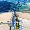 Im Bereich der Behlaer Höhe ist der Fahrbahnbelag auf der B 27 schon abgefräst, diese Woche soll der neue Belag aufgebracht werden. ...