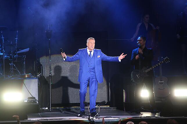 Bild 3: Roland Kaiser begeistert zum Auftakt des Schloss Salem Open Air &ndash; Teil 2