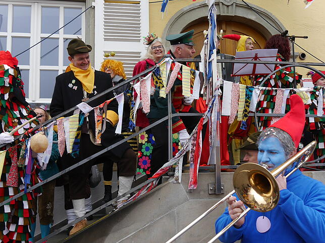 Bild 32: Bilder vom Schmotzigen in Hilzingen: Fasnacht 2025 mit buntem Treiben!