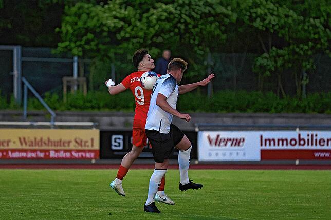 Bild 12: FC Tiengen 08 und FSV Rheinfelden trennen sich 1:1 – wir haben Fotos!