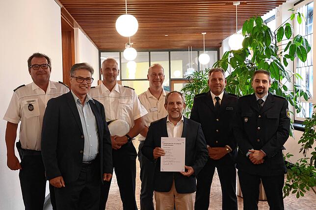 Wollen das Sicherheitsempfinden in Friedrichshafen verbessern: Polizeipräsident Uwe Stürmer, Bürgermeister Dieter Stauber, Markus ...