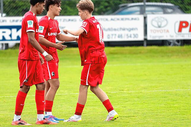 Bild 24: U19 des SC Freiburg gewinnt Test in Eggingen gegen den SV Schaffhausen mit 4:1 – wir haben Fotos!