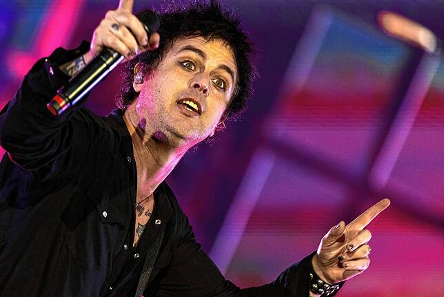 Frontmann Billie Joe Armstrong ist mit seiner Band Green Day Teil des Line-ups.