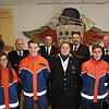 Die Kreisjugendfeuerwehr ist gut aufgestellt. Die neuen Kreisjugendsprecher sind (in Einsatzuniform vordere Reihe): Lena Nikeleit, ...