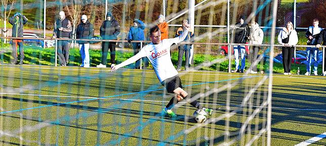 Bild 33: SG FC Wehr/Brennet besiegt den FC Schönau mit 3:0 – und wir haben Bilder!