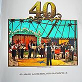 Es ist eine Festschrift entstanden, in der diverse Akteure zu Wort kommen.