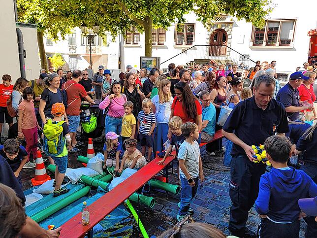 Bild 2: Alle Bilder vom Radolfzeller Entenrennen und Aktionstag der Freiwilligen Feuerwehr