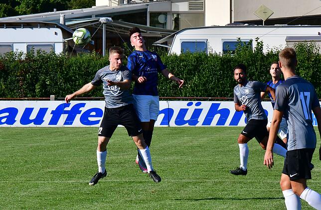 Bild 7: VfB Waldshut feiert schmeichelhaften 3:2-Sieg gegen Bosporus FC Friedlingen &ndash; und wir haben die Bilder!