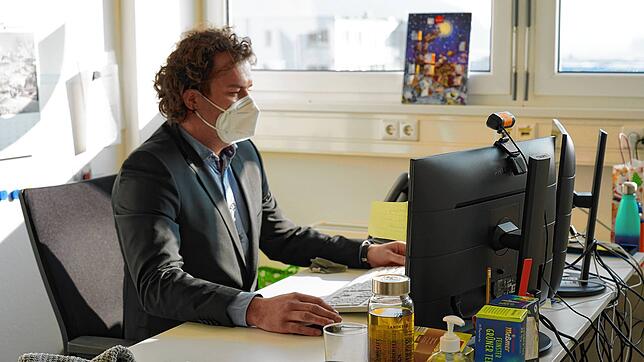 Paul Glaßner ist Leiter der Kontaktverfolgung im Gesundheitsamt Konstanz. Die Aufgaben seines Teams haben sich im Laufe der Pandemie ...