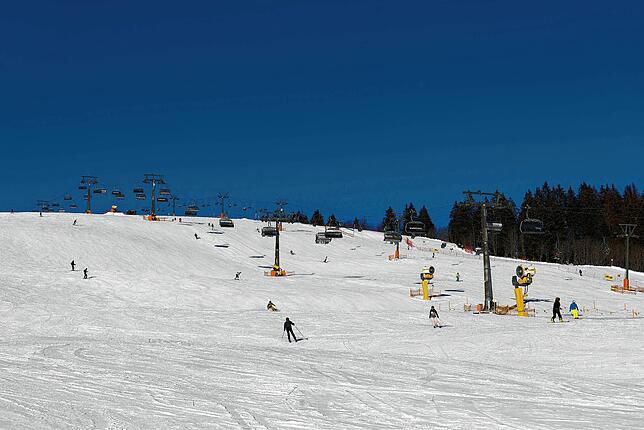 Betreiber der Skilifte am Feldberg freuen sich über eine gute Ski-Saison.
