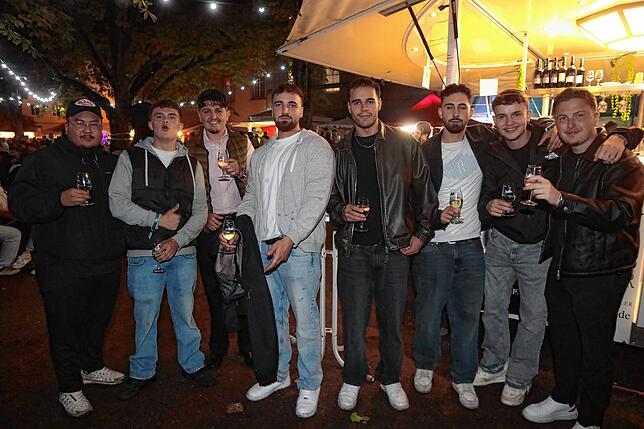 Bild 8: Konstanzer Weinfest 2025: Am letzten Abend gehen die Lichter aus
