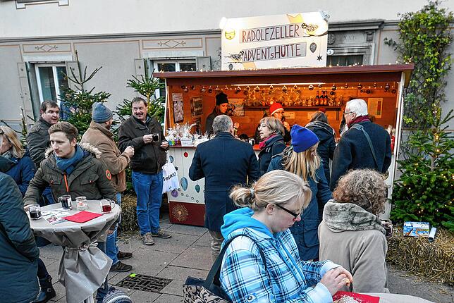 Mit einer Adventshütte als allabendlicher besinnlicher Treffpunkt in der Vorweihnachtszeit hat im vergangenen Jahr alles begonnen. Der ...