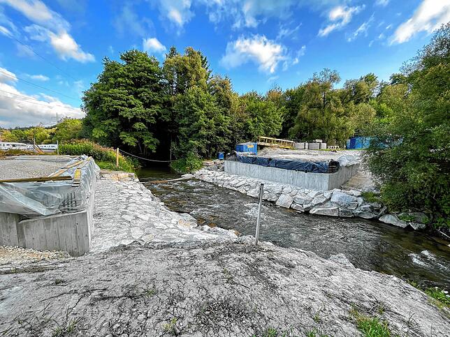 Bild 14: Abriss und Neubau: Ein Rückblick in 20 Bildern auf die Brücken-Großbaustelle auf der B313 vor dem Stockacher Rißtorf-Kreisel