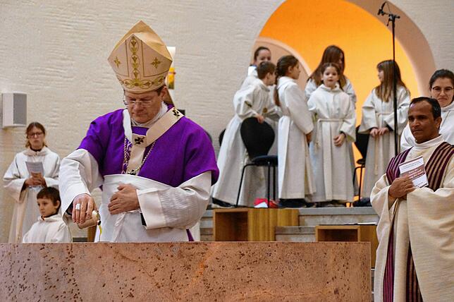 Bild 10: Die schönsten Bilder der Feier der Altarweihe in der Kirche St. Oswald in Stockach (Teil 2)