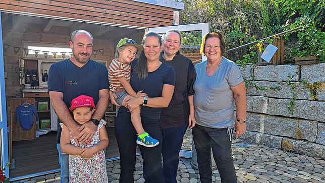 Die Familie hinter dem Landgasthof Linde in Hepbach (von rechts): Seniorchefin Hannelore Steimle, Küchenchefin Carina Steimle, ...