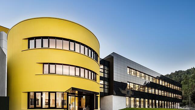 Das neue Empfangsgebäude von Sto am Stammsitz in Stühlingen-Weizen.