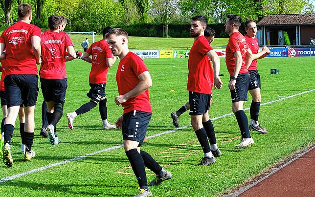 Bild 1: Die besten Bilder vom spannenden Spiel zwischen FC RW Salem und FC Bodman-Ludwigshafen