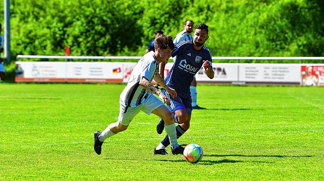 Bild 4: SV Blau-Weiß Murg besiegt den FC Wittlingen mit 4:3 – und wir haben Bilder!