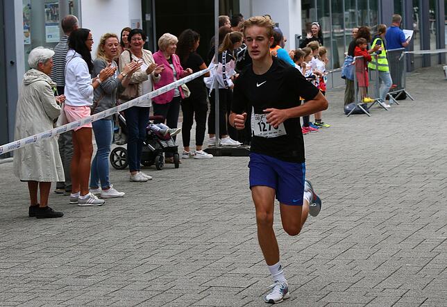 Bild 42: Omar Tareq gewinnt den 15. Trompeterlauf in Bad Säckingen &ndash; und wir haben die Bilder!